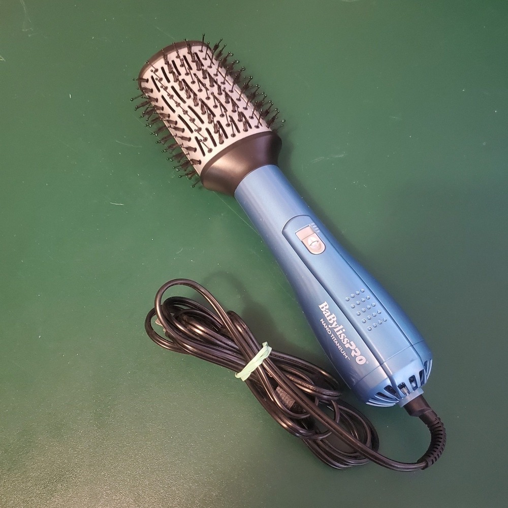 BaBylissPRO Nano Titanium Hot Air Brush 1000W Blue BNTHB300C Oval Styler Works